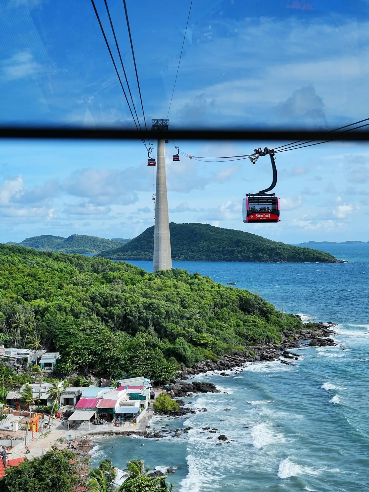 Phu Quoc Cable Car: Soaring Views to Hon Thom Island