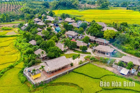 Mai Chau (Hoa Binh)