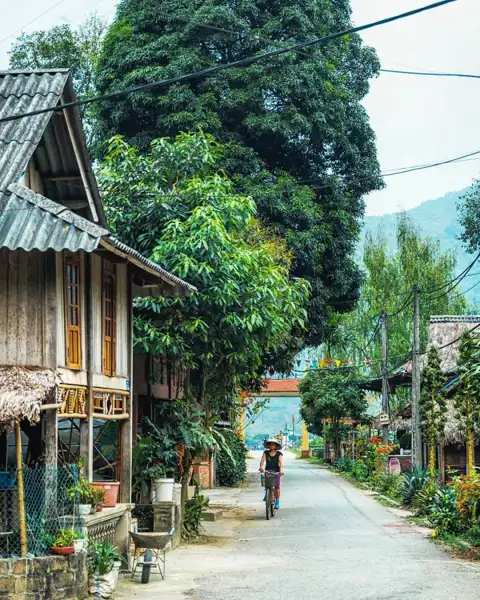 Mai Chau (Hoa Binh)