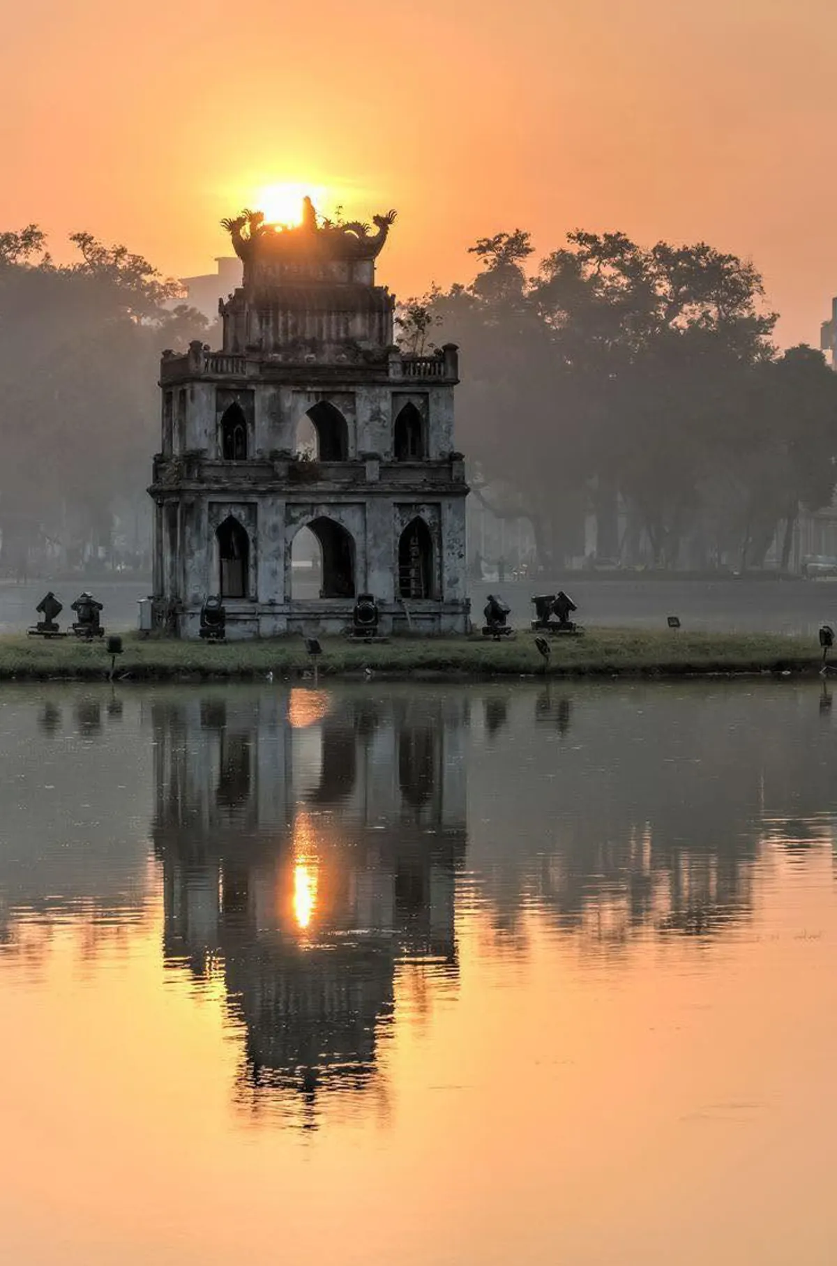 Bun Thang: A Traditional Hanoi Vermicelli Dish Explained