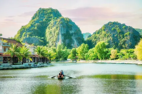 Vietnam Travel Guide: Essential Experiences for First-Time Visitors