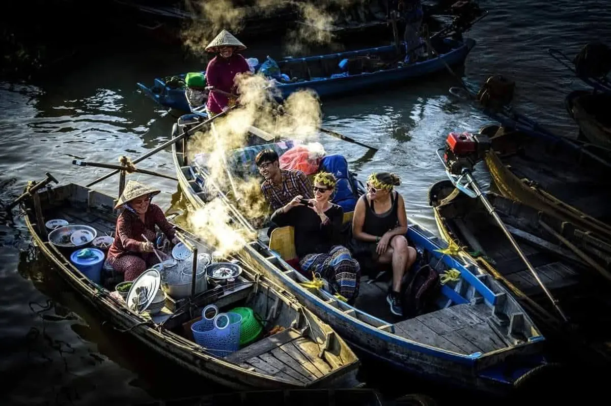 Exploring Vietnam's Diverse Fruits: A Traveler's Guide