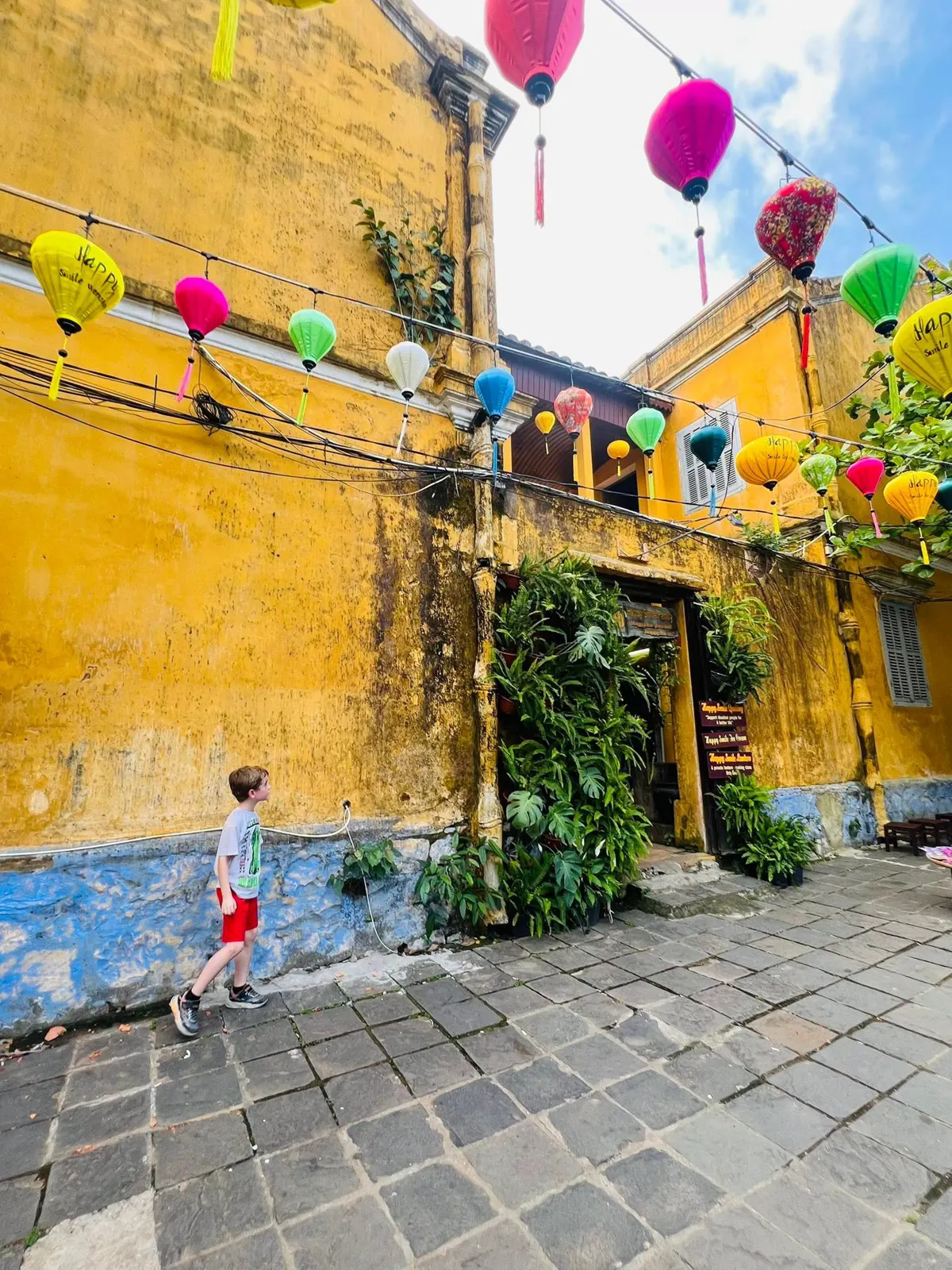 Family Travel with Children: Age-Specific Tips and Benefits