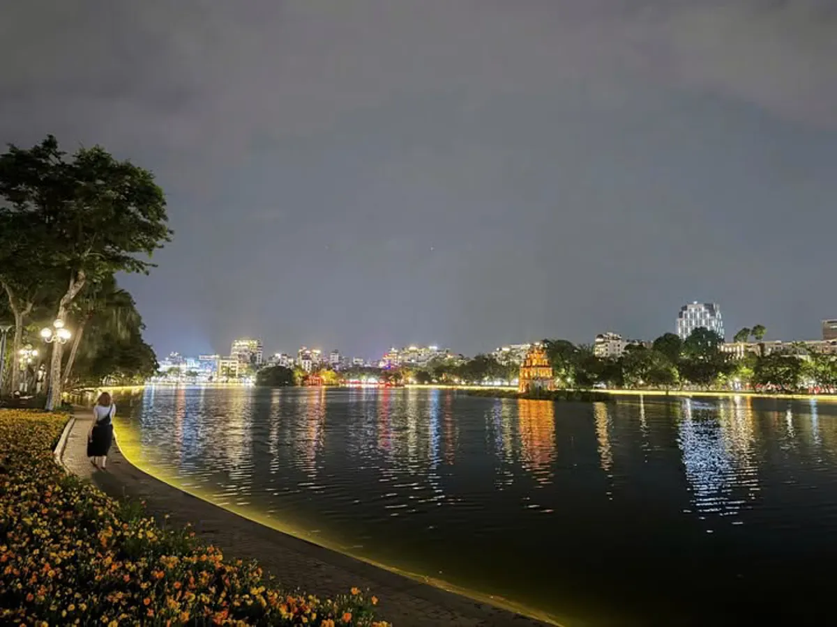 Hanoi Street Food Guide: Essential Dishes and Where to Find Them