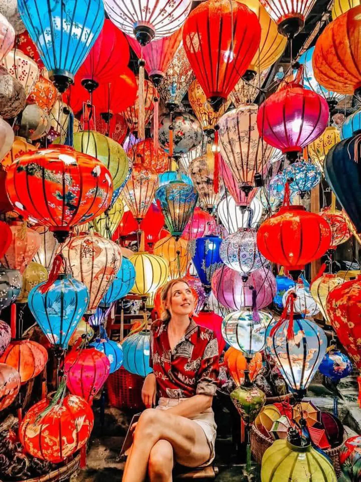 Hoi An Night Market Guide: Shopping, Food, and Evening Activities