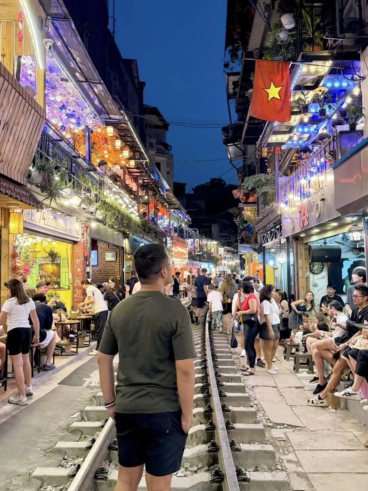 Hanoi Tailoring Guide: Custom Clothing Services for Travelers