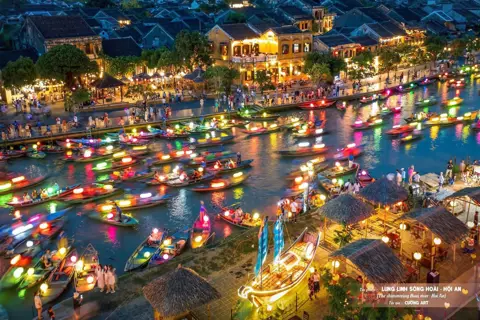 Vietnamese Tet Holiday Cuisine: Traditional Dishes and Their Meaning