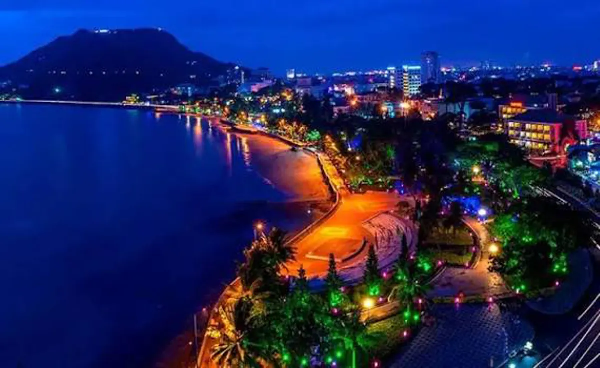 Vung Tau Coastal Escape: A Guide to Attractions and Local Cuisine