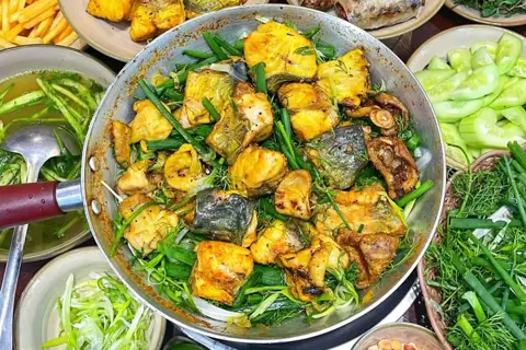 Halong Bay Souvenirs: A Guide to Local Products and Shopping Spots