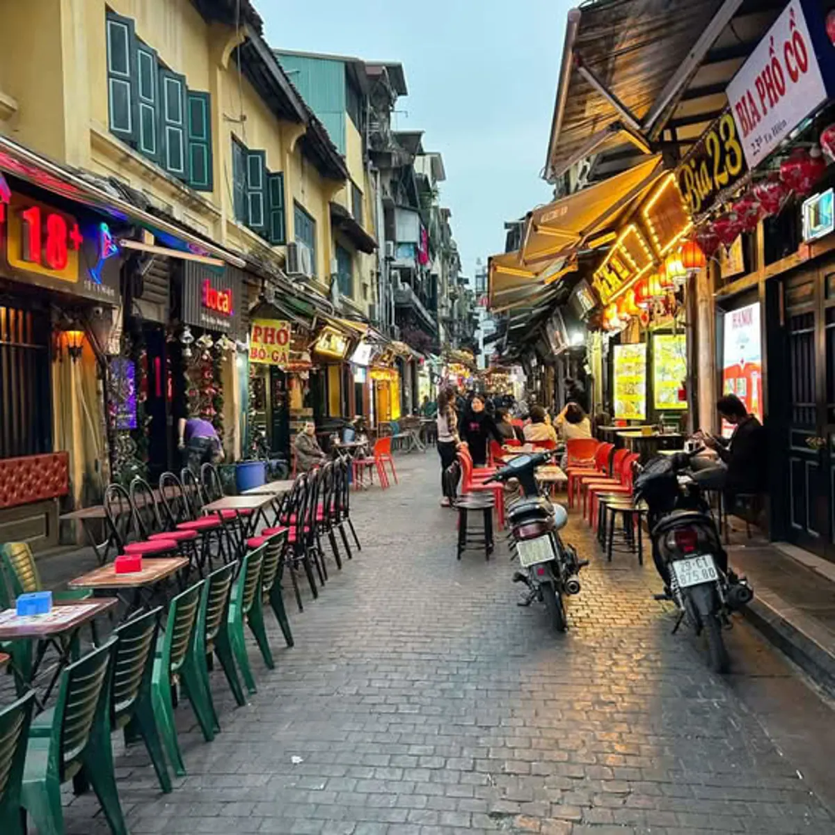 Hanoi Banh Mi Guide: Top Eateries for the Iconic Vietnamese Sandwich