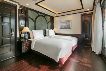 Family Senior Suite Connecting