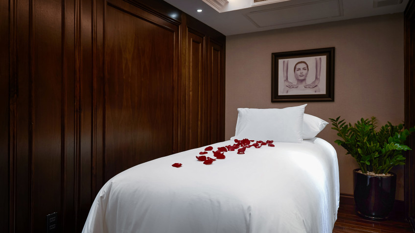 Romantic Spa Set Up