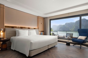 Veranda Suite