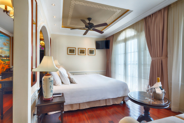 Prestige Suite