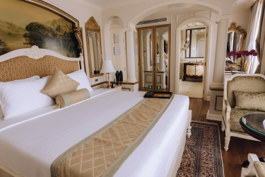 Tonle Suites