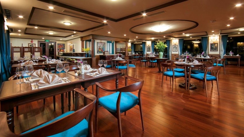L'Indochine Restaurant on 3rd deck