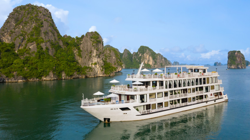 Hermes Cruise Halong Bay