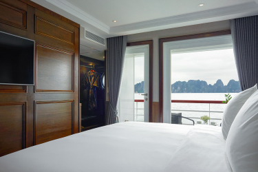Executive Grand Balcony