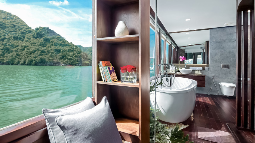 Sunlit Lan Ha Bay room corner