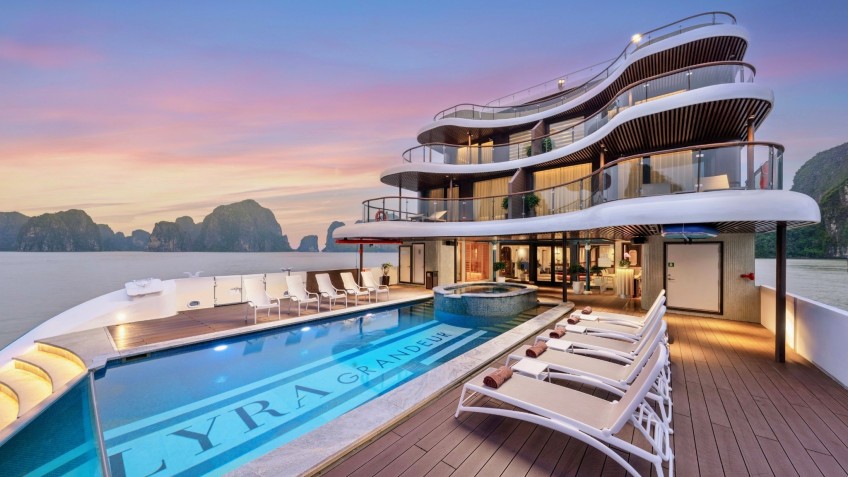 Lyra Grandeur Cruise