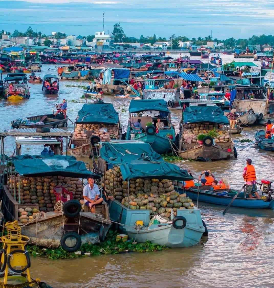 Luxury Mekong River Cruise: Vietnam & Cambodia Expedition – 13 Days