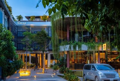 The Aviary Hotel
