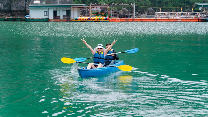 thuyen-kayak-1a976f9ae2f645569d5e3e0754093eb6.webp